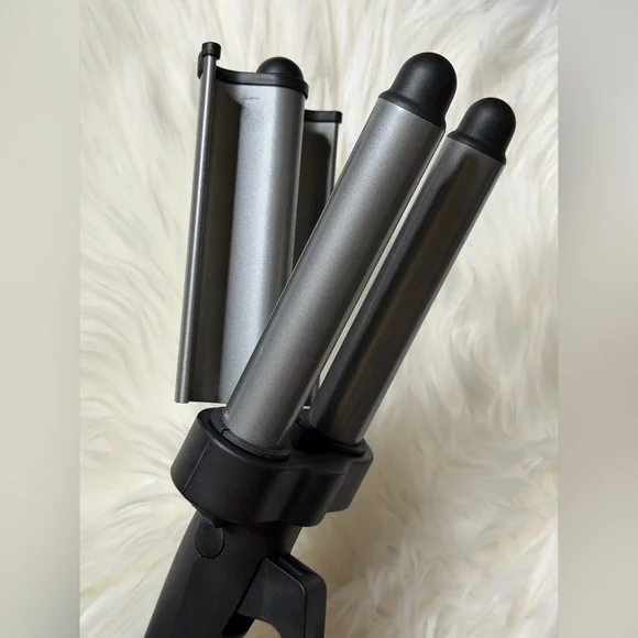 3-Barrel Tourmaline Ceramic Jumbo Waver - Picture 5 of 7